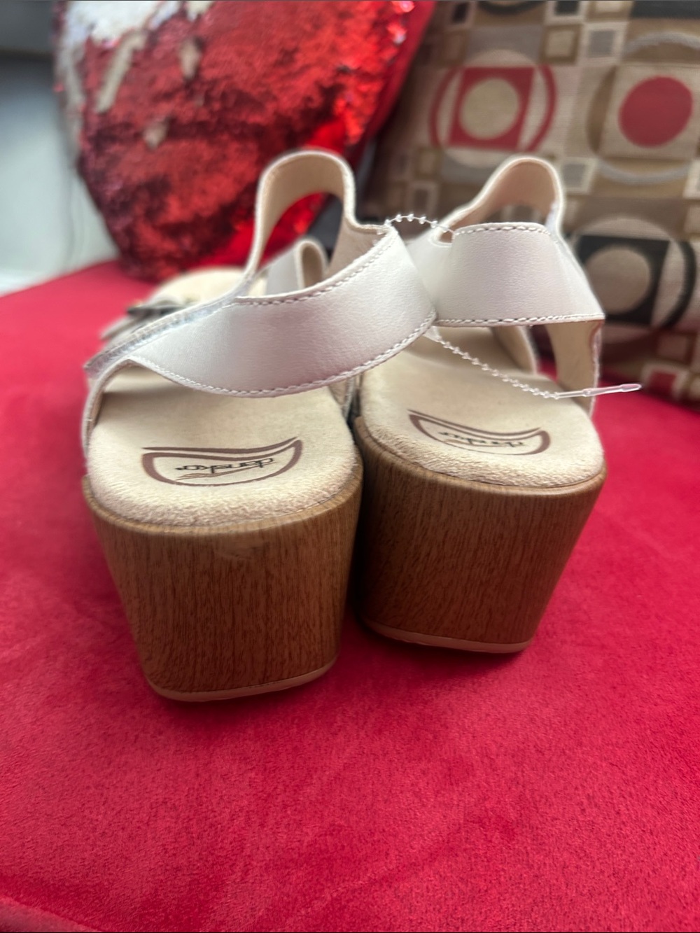Dansko Off-White Leather Slingback Buckle Sandals eur 41 - Picture 3 of 6